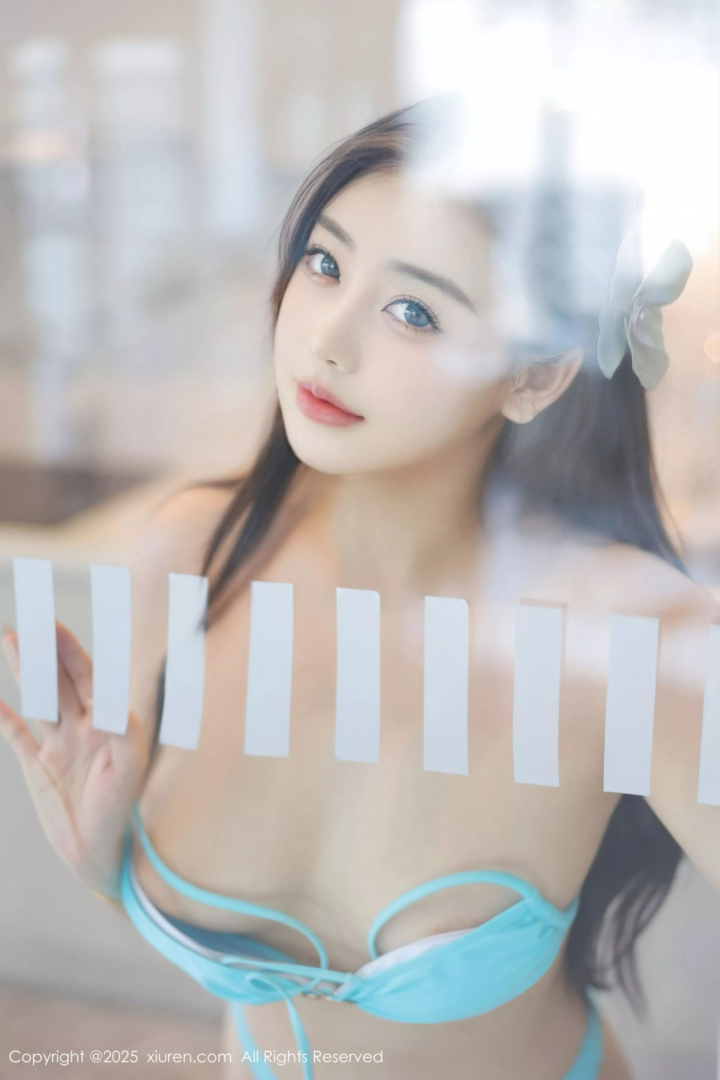 希雅  [XiuRen]高清写真图 2025.04.23 No.10187 希雅sia 蓝色泳衣第30张图片