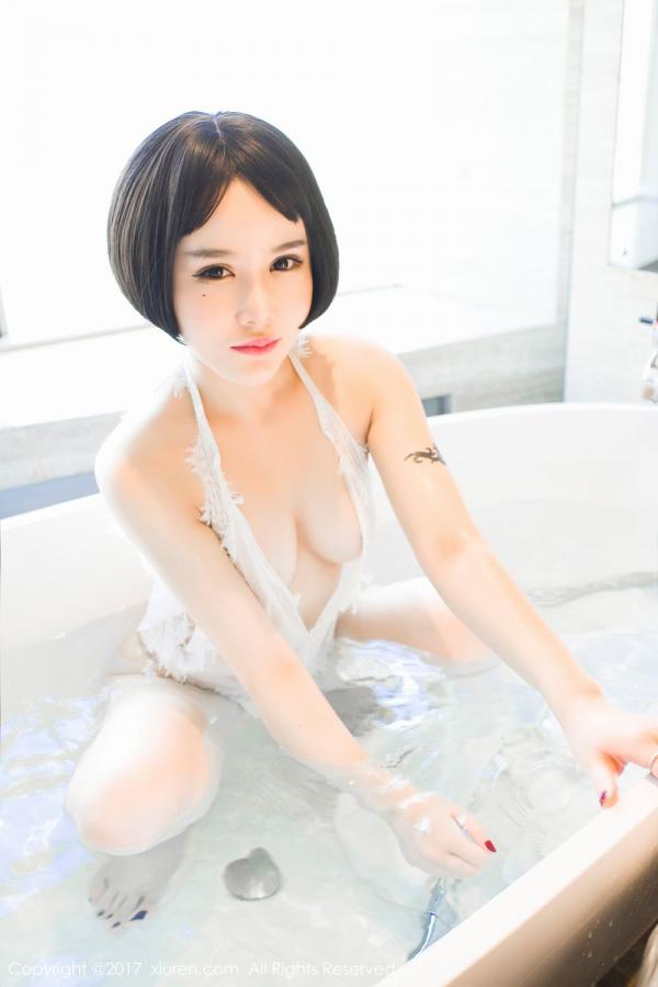 王乔恩Abby  浑圆粉嫩曲佑熙 白色蕾丝浴缸湿身第19张图片