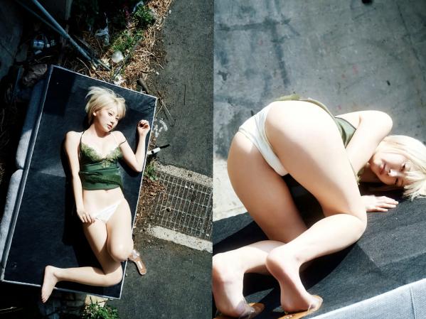 篠崎こころ   篠崎こころ - フラジャイル (Fragile) 性感蕾丝内衣写真，短发女神冷艳气质诱惑，绝美身材尽显第6张图片