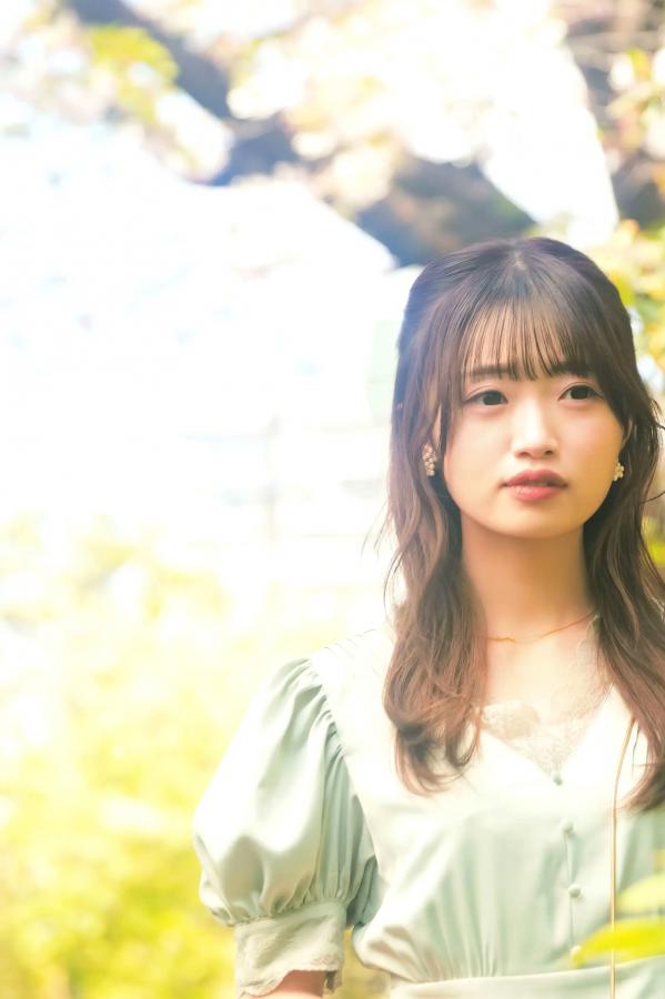 中井りか 中井里佳 中井りか《好きでした》日本清纯偶像甜美私房与哥特造型写真集 [84P]第19张图片