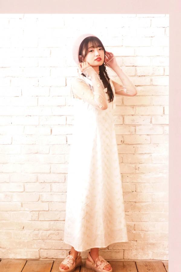 中井りか 中井里佳 中井りか《好きでした》日本清纯偶像甜美私房与哥特造型写真集 [84P]第36张图片
