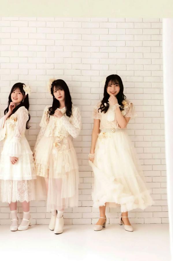 中井りか 中井里佳 中井りか《好きでした》日本清纯偶像甜美私房与哥特造型写真集 [84P]第41张图片