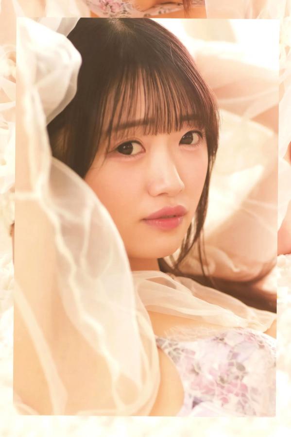 中井りか 中井里佳 中井りか《好きでした》日本清纯偶像甜美私房与哥特造型写真集 [84P]第50张图片