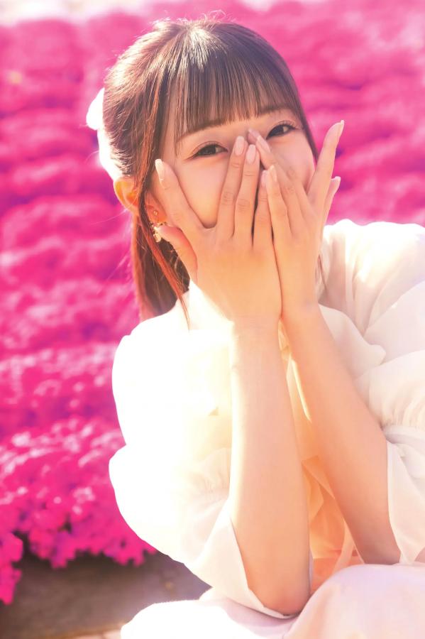 中井りか 中井里佳 中井りか《好きでした》日本清纯偶像甜美私房与哥特造型写真集 [84P]第62张图片