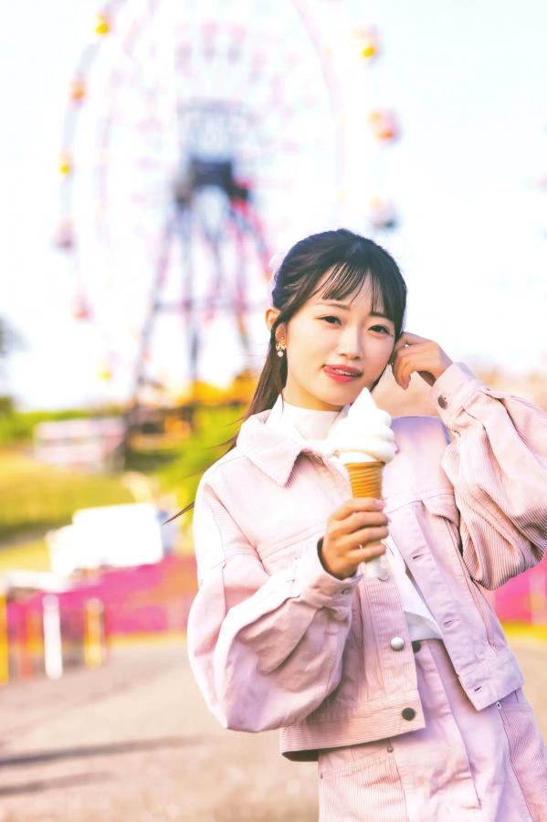 中井りか 中井里佳 中井りか《好きでした》日本清纯偶像甜美私房与哥特造型写真集 [84P]第65张图片