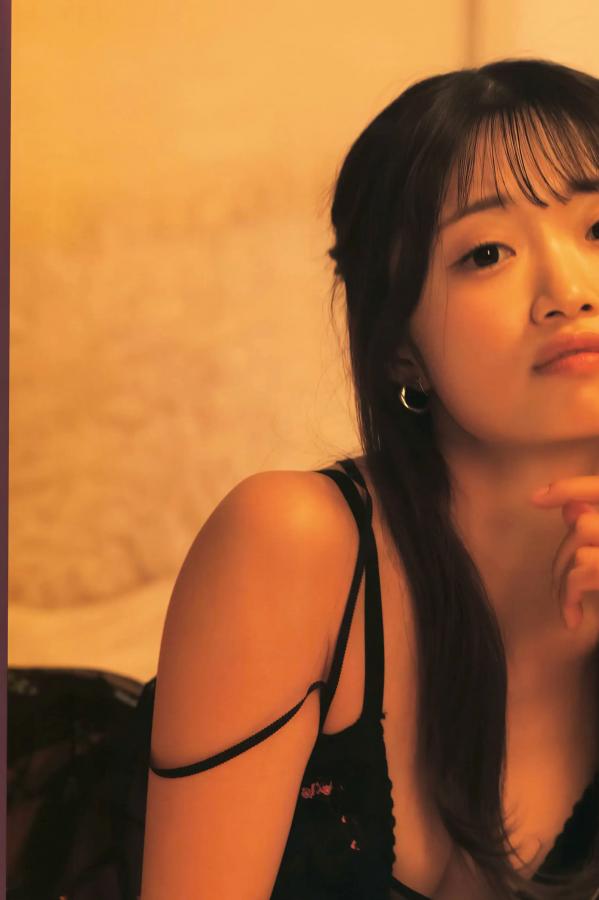 中井りか 中井里佳 中井りか《好きでした》日本清纯偶像甜美私房与哥特造型写真集 [84P]第69张图片