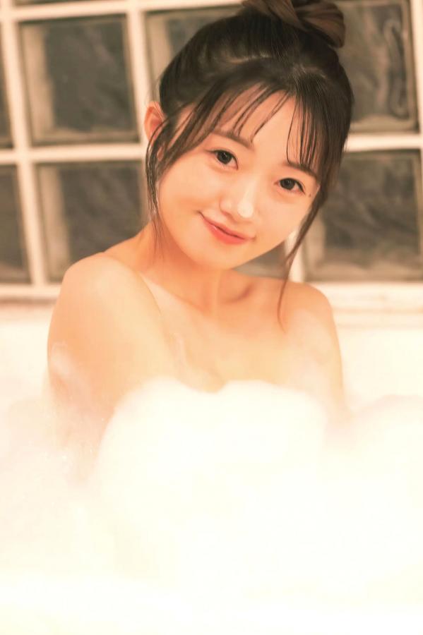 中井りか 中井里佳 中井りか《好きでした》日本清纯偶像甜美私房与哥特造型写真集 [84P]第76张图片