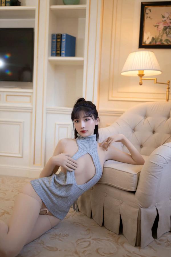 陆萱萱 萱萱Cecilia  陆萱萱肉色连体衣私房写真，极致诱惑的室内气质女神大尺度魅力呈现第15张图片