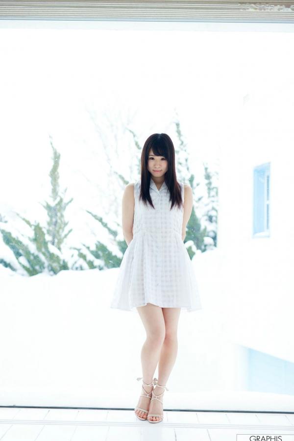 北川ゆず 北川柚子  Graphis_Yuzu Kitagawa 北川ゆず/北川柚子写真集：清纯日系少女室内私房与户外雪景诱惑第28张图片