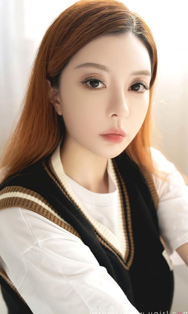 媛媛   UGirls尤果圈媛媛《还是喜欢你》：浴室学院风甜美写真，格纹短裙配黑丝展现清纯邻家气质第9张图片