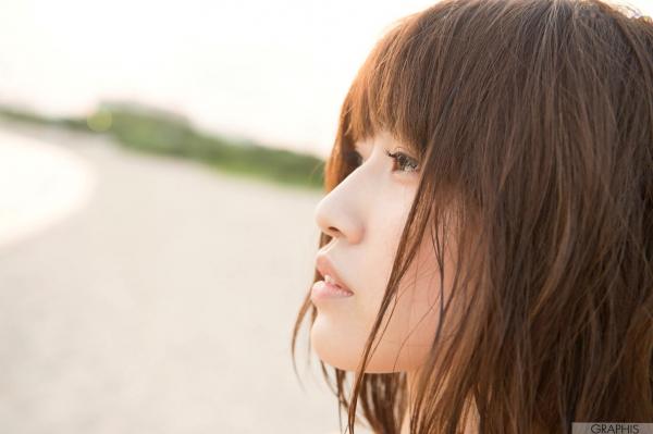 市川まさみ 市川雅美  Graphis_市川まさみ写真集：清纯海边与室内私房魅力，演绎极致骨感艺术性感画报第38张图片