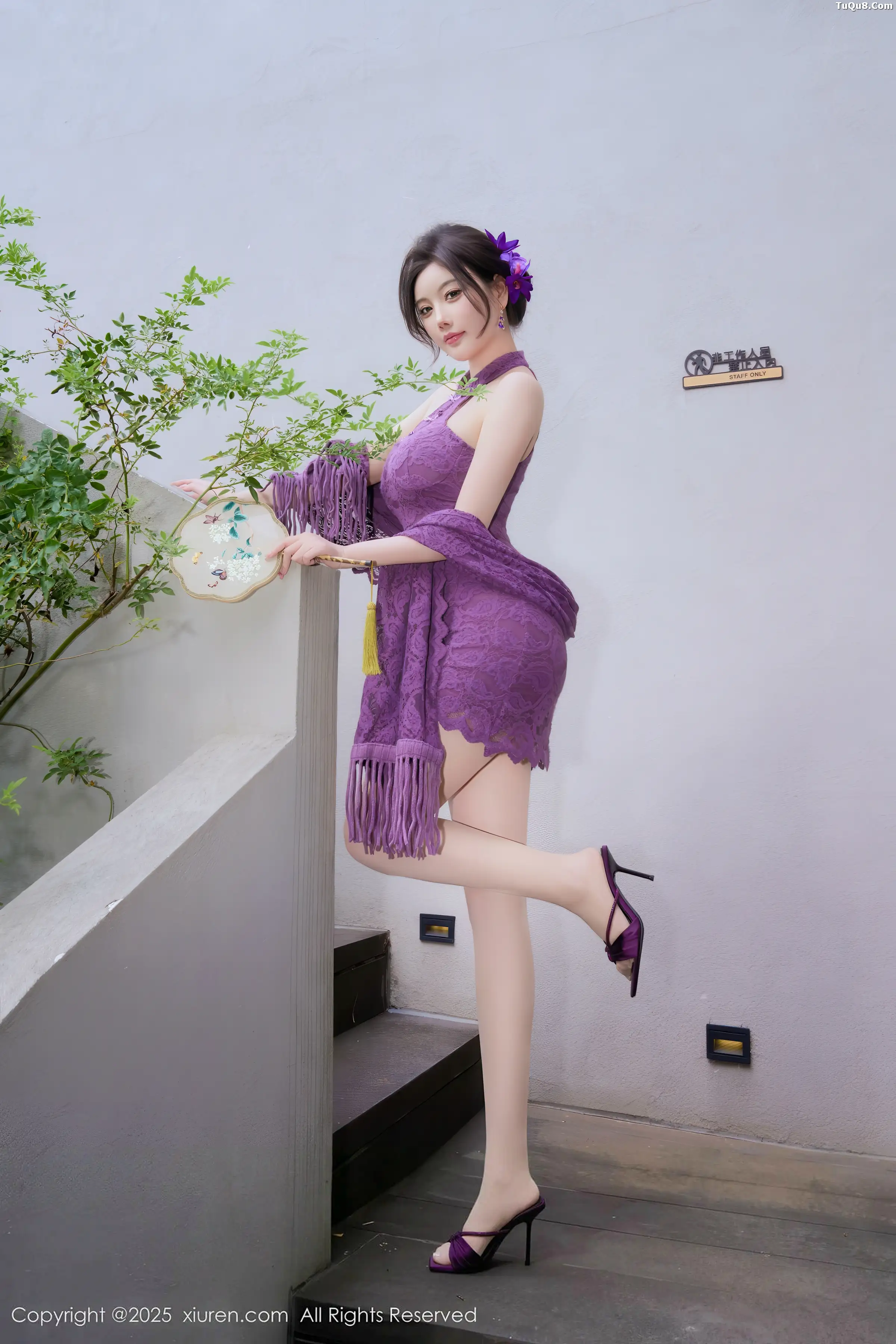 杨晨晨 sugar小甜心CC [XiuRen]高清写真图 2025.12.31 No.11187 杨晨晨 紫色蕾丝第3张图片