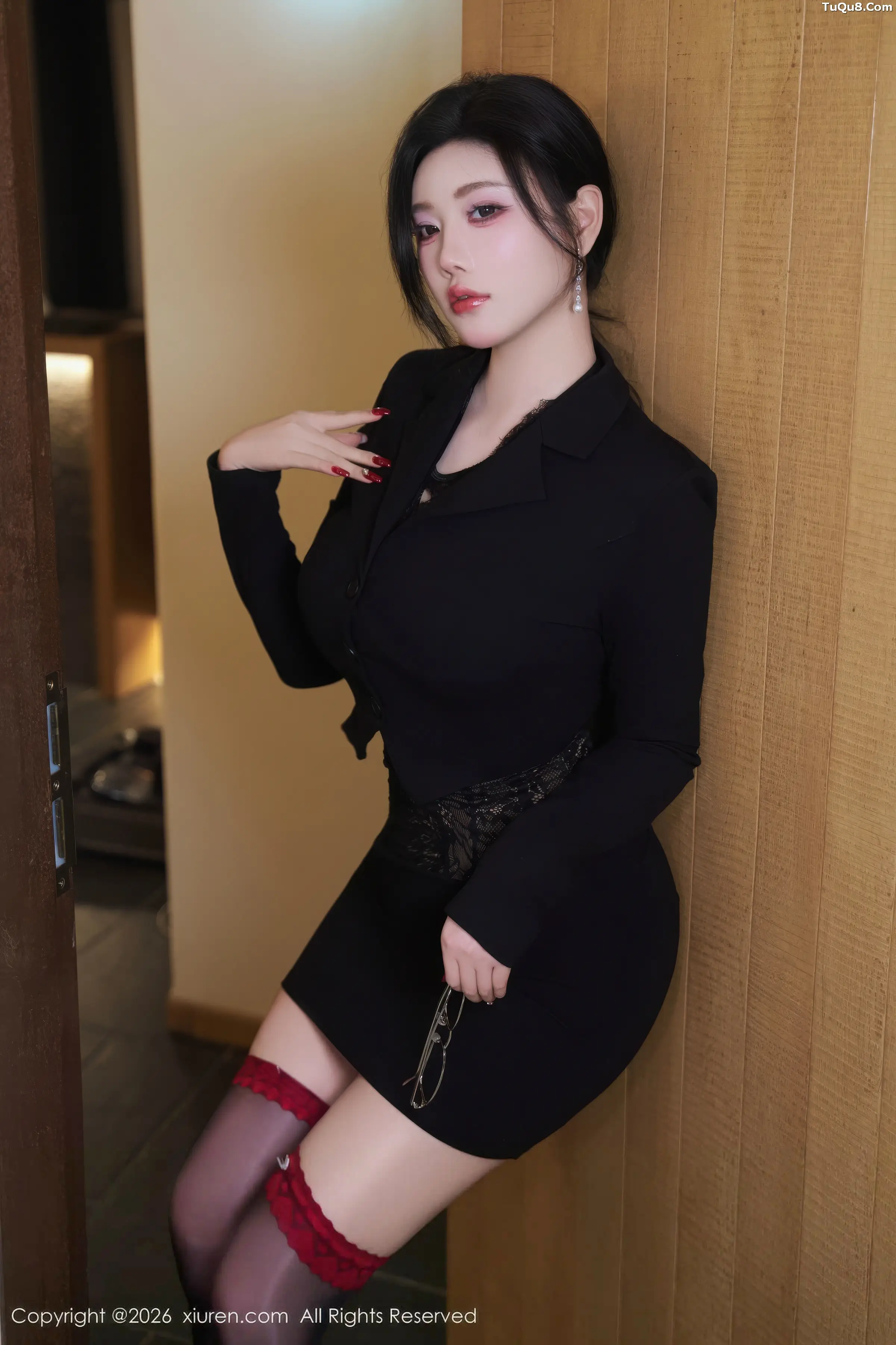 杨晨晨 sugar小甜心CC [XiuRen]高清写真图 2026.01.14 No.11230 杨晨晨. 金属情趣内衣第30张图片