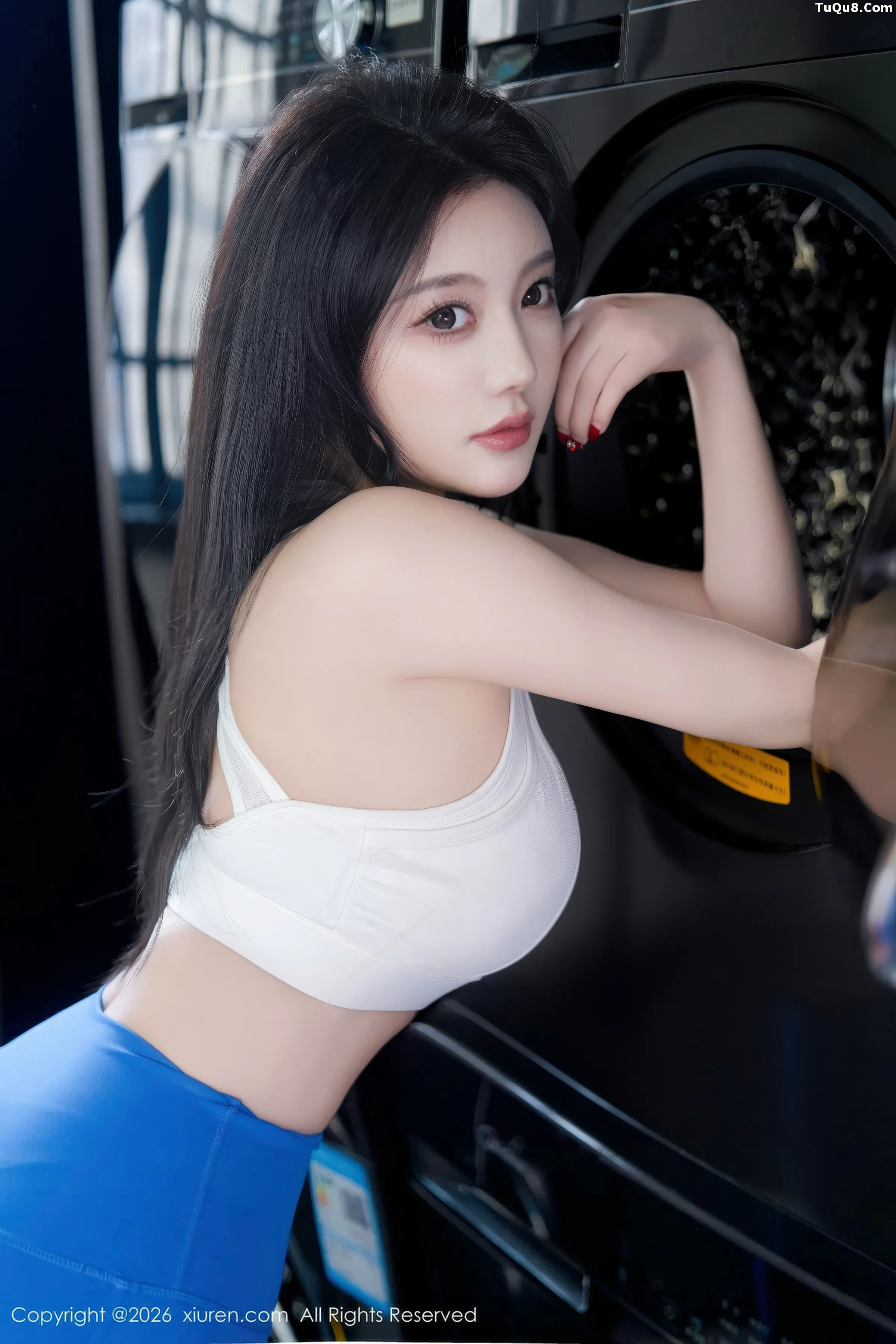 杨晨晨 sugar小甜心CC [XiuRen]高清写真图 2026.01.28 No.11287 杨晨晨. 白色情趣服饰第16张图片