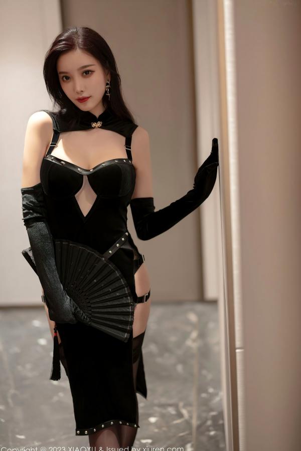 杨晨晨 杨晨晨Yome  XiaoYu语画界-1002-杨晨晨Yome：暗黑古风改良旗袍诱惑写真，性感黑丝折扇御姐，白色浴缸私房大片-2023.04.07-无圣光大尺度第2张图片