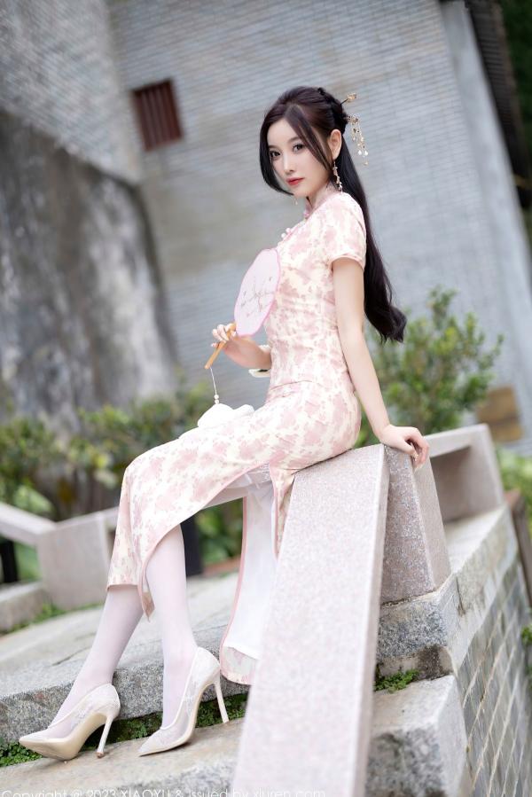 杨晨晨 杨晨晨Yome  XiaoYu语画界-993-杨晨晨Yome-浅色提花旗袍古典韵味与白色蕾丝内衣白丝诱惑-2023.03.24-无圣光大尺度写真第6张图片