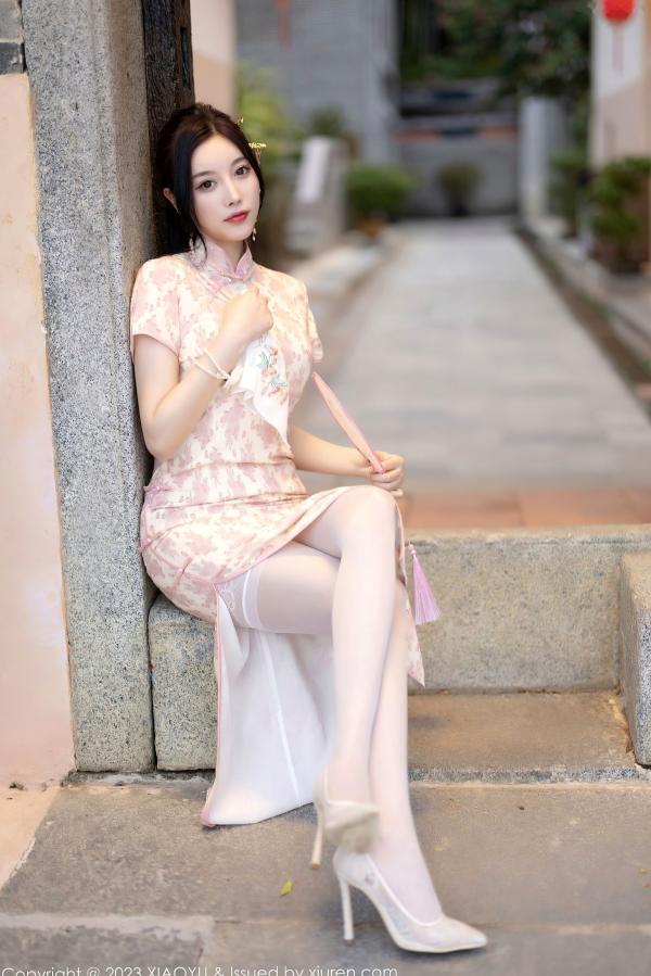 杨晨晨 杨晨晨Yome  XiaoYu语画界-993-杨晨晨Yome-浅色提花旗袍古典韵味与白色蕾丝内衣白丝诱惑-2023.03.24-无圣光大尺度写真第10张图片