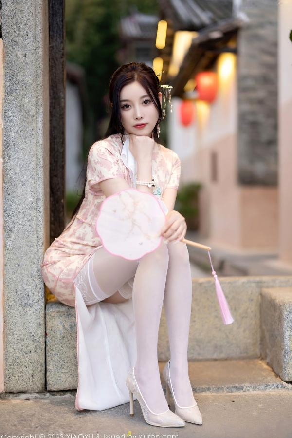 杨晨晨 杨晨晨Yome  XiaoYu语画界-993-杨晨晨Yome-浅色提花旗袍古典韵味与白色蕾丝内衣白丝诱惑-2023.03.24-无圣光大尺度写真第14张图片