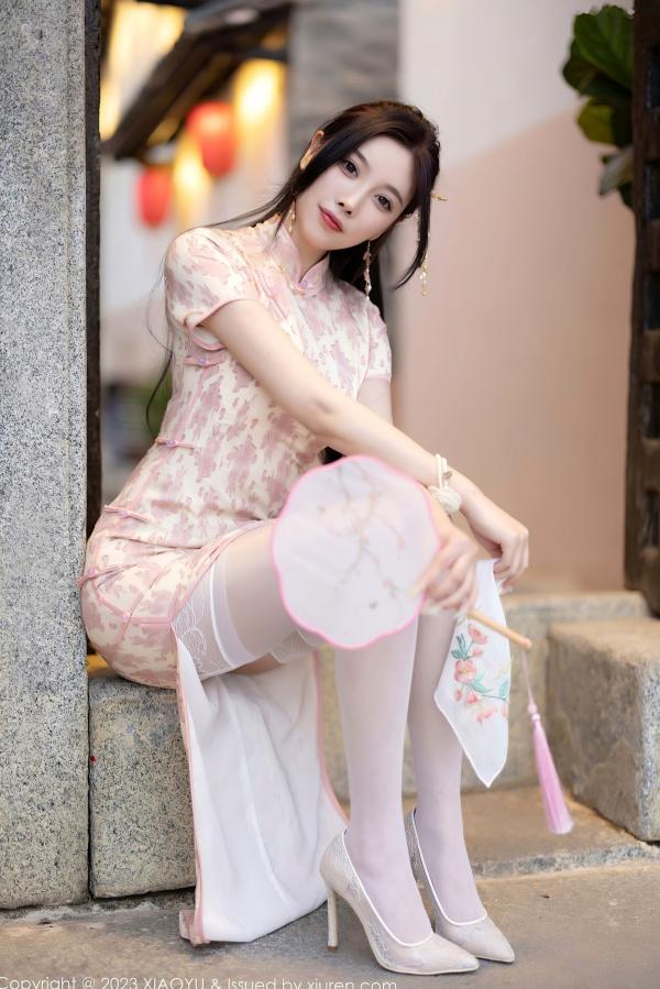 杨晨晨 杨晨晨Yome  XiaoYu语画界-993-杨晨晨Yome-浅色提花旗袍古典韵味与白色蕾丝内衣白丝诱惑-2023.03.24-无圣光大尺度写真第15张图片