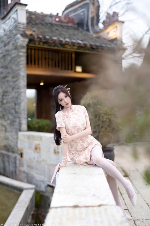 杨晨晨 杨晨晨Yome  XiaoYu语画界-993-杨晨晨Yome-浅色提花旗袍古典韵味与白色蕾丝内衣白丝诱惑-2023.03.24-无圣光大尺度写真第26张图片