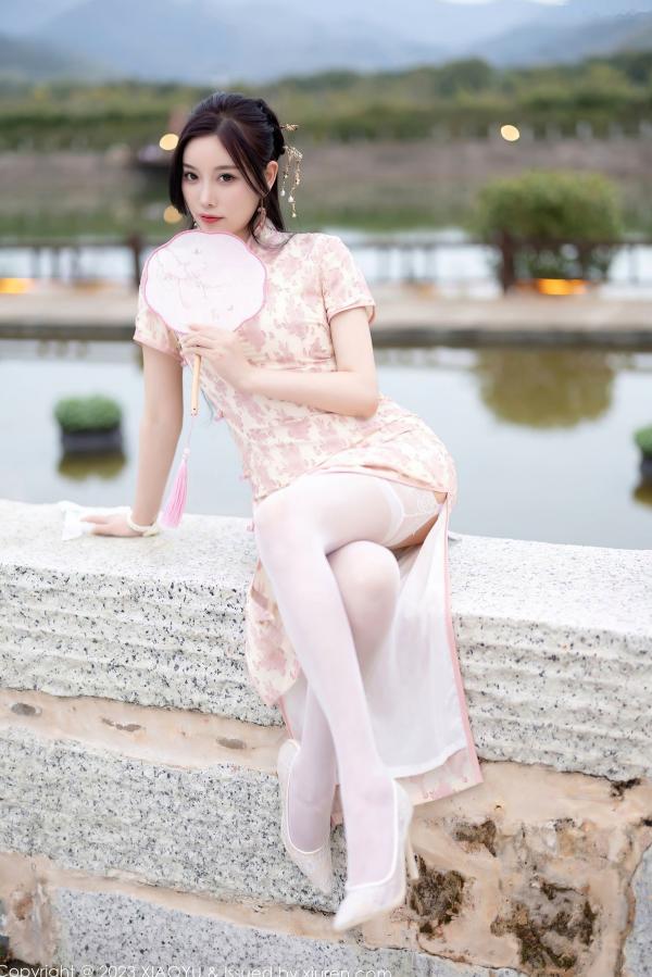 杨晨晨 杨晨晨Yome  XiaoYu语画界-993-杨晨晨Yome-浅色提花旗袍古典韵味与白色蕾丝内衣白丝诱惑-2023.03.24-无圣光大尺度写真第30张图片