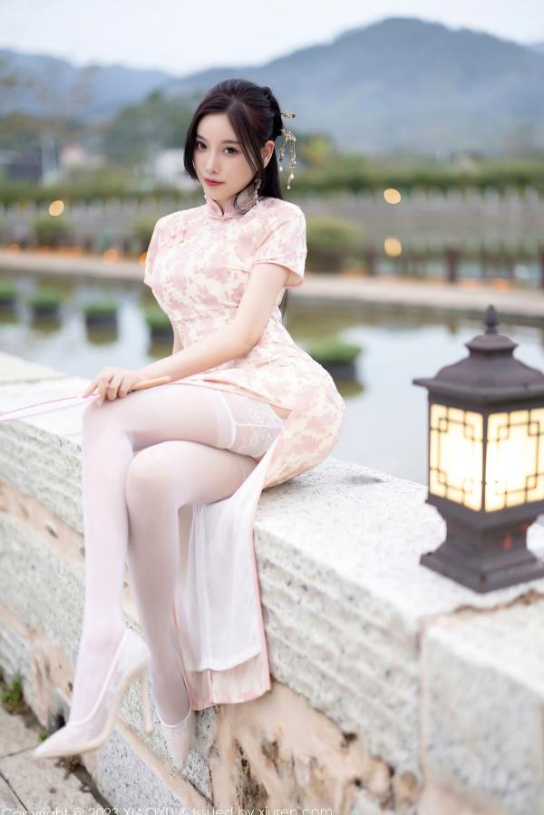 杨晨晨 杨晨晨Yome  XiaoYu语画界-993-杨晨晨Yome-浅色提花旗袍古典韵味与白色蕾丝内衣白丝诱惑-2023.03.24-无圣光大尺度写真第33张图片