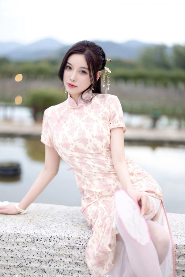 杨晨晨 杨晨晨Yome  XiaoYu语画界-993-杨晨晨Yome-浅色提花旗袍古典韵味与白色蕾丝内衣白丝诱惑-2023.03.24-无圣光大尺度写真第34张图片