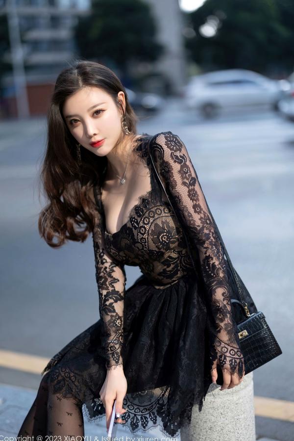 杨晨晨 杨晨晨Yome  XiaoYu语画界-988-杨晨晨Yome-黑色蕾丝透视连衣短裙、性感丝袜高跟鞋，冷艳车库与私房写真-2023.03.17无圣光第58张图片
