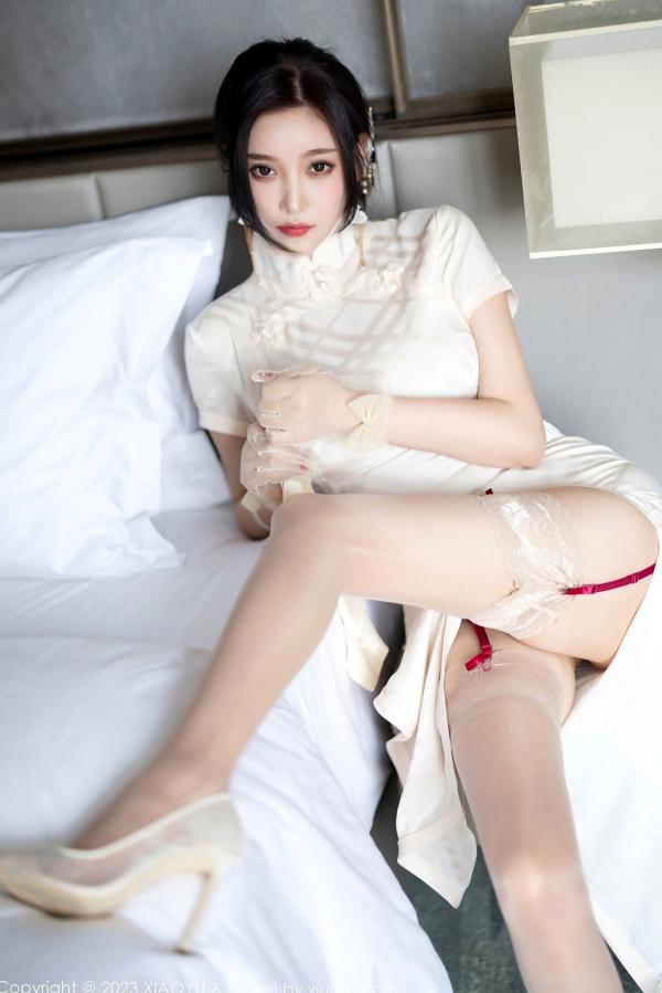 杨晨晨 杨晨晨Yome  XiaoYu语画界978期：杨晨晨白色内衣吊带丝袜私房写真，修长美腿与冷艳气质演绎极致诱惑，无圣光高清大尺度视觉大片第39张图片