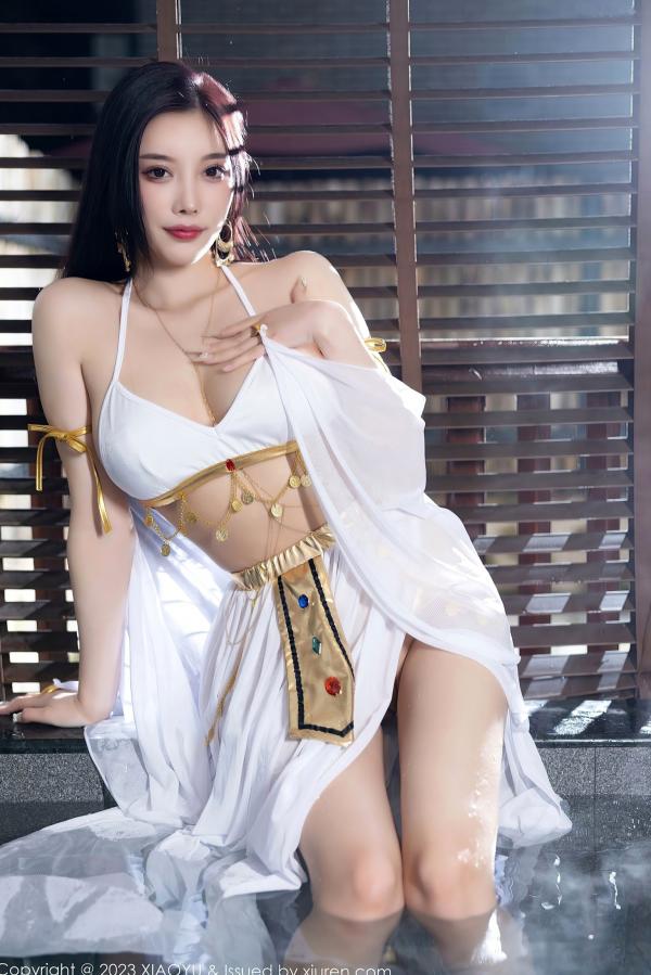 杨晨晨 杨晨晨Yome  XiaoYu语画界973期：杨晨晨Yome温泉汤池湿身写真，极品透视白纱配金色饰品，展现诱人曲线与冷艳气息，无圣光大尺度唯美呈现第51张图片
