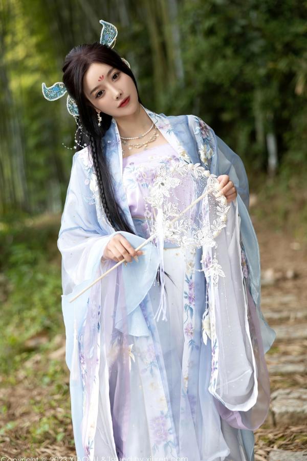 杨晨晨 杨晨晨Yome  XiaoYu语画界970杨晨晨Yome，花海古装与室内蕾丝内衣丝袜诱惑，绝美气质大尺度私房写真第6张图片