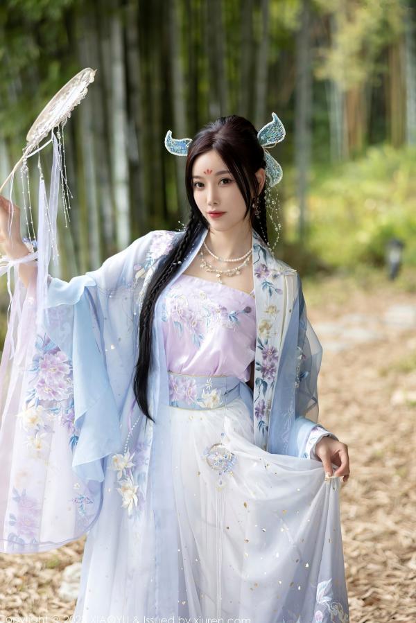 杨晨晨 杨晨晨Yome  XiaoYu语画界970杨晨晨Yome，花海古装与室内蕾丝内衣丝袜诱惑，绝美气质大尺度私房写真第10张图片