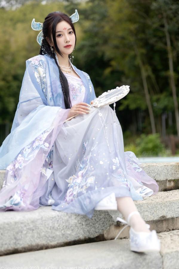 杨晨晨 杨晨晨Yome  XiaoYu语画界970杨晨晨Yome，花海古装与室内蕾丝内衣丝袜诱惑，绝美气质大尺度私房写真第24张图片