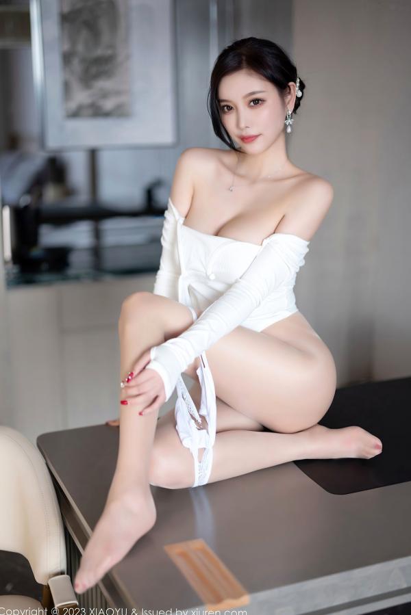 杨晨晨 杨晨晨Yome  XiaoYu语画界-965-杨晨晨：白色上衣粉裙私房写真，优雅端庄与极致诱惑的碰撞，无圣光大尺度完整版第85张图片