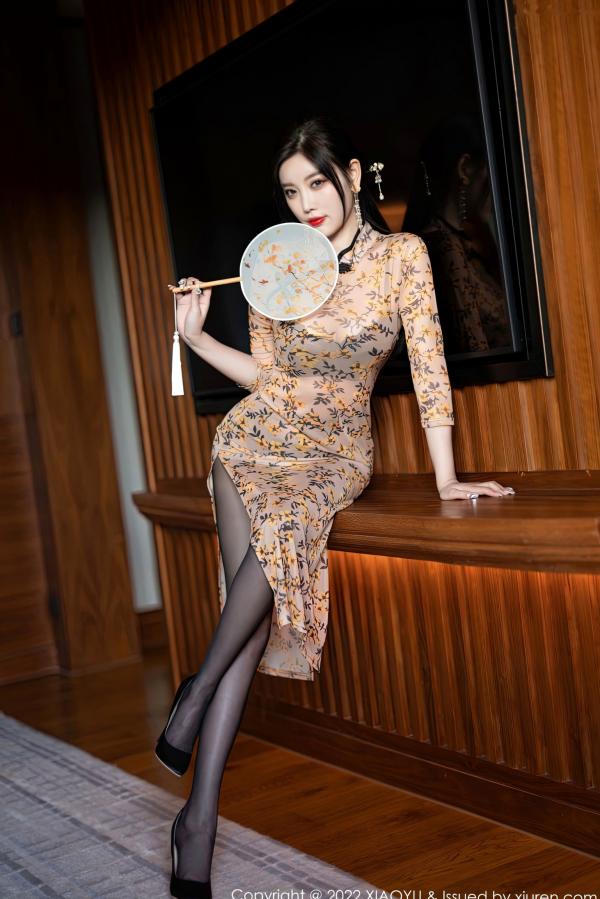杨晨晨 杨晨晨Yome  XiaoYu语画界927-杨晨晨Yome旗袍私房写真，轻透质感裹身黑丝美腿，尽显极致古典性感诱惑第15张图片