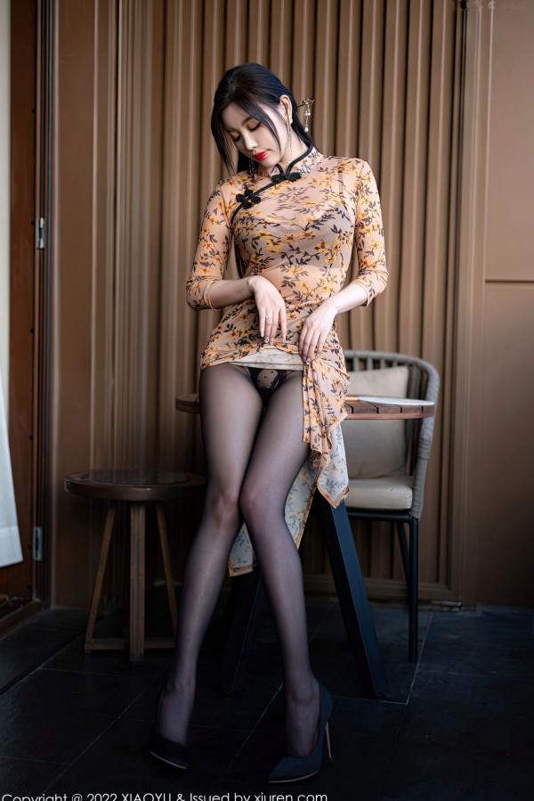 杨晨晨 杨晨晨Yome  XiaoYu语画界927-杨晨晨Yome旗袍私房写真，轻透质感裹身黑丝美腿，尽显极致古典性感诱惑第24张图片