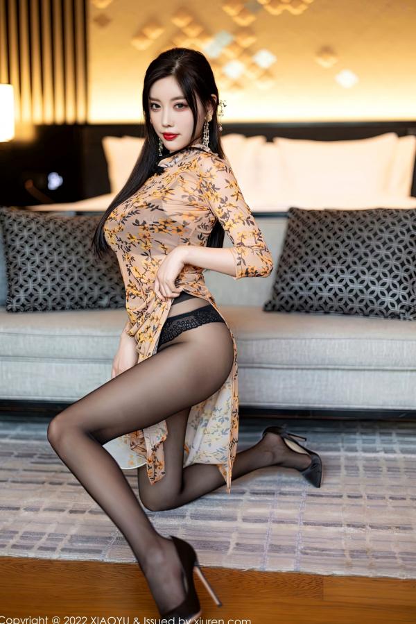 杨晨晨 杨晨晨Yome  XiaoYu语画界927-杨晨晨Yome旗袍私房写真，轻透质感裹身黑丝美腿，尽显极致古典性感诱惑第59张图片