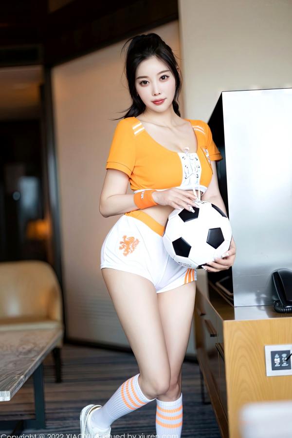 杨晨晨 杨晨晨Yome  XiaoYu语画界-907-杨晨晨Yome-性感足球宝贝橙色运动服私房写真-无圣光大尺度第1张图片