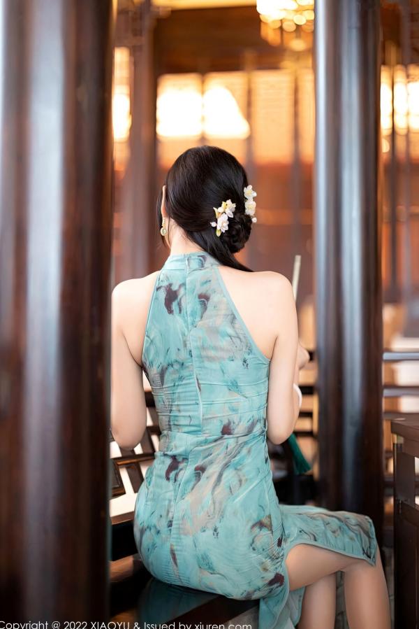 杨晨晨 杨晨晨Yome  XiaoYu语画界-杨晨晨Yome-东方古典韵味旗袍女神，身姿曼妙优雅，古风建筑下尽显高级诱惑感（2022.10.14）第14张图片