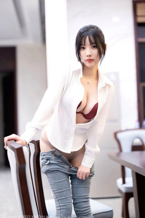 杨晨晨 杨晨晨Yome  XiaoYu语画界 846期 - 杨晨晨Yome 性感私房系列 - 白衬衫红色内衣肉丝诱惑，居家大尺度美图，无圣光极致展现第46张图片
