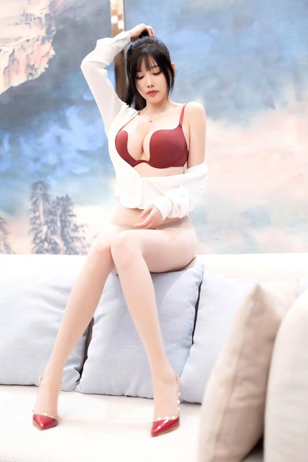 杨晨晨 杨晨晨Yome  XiaoYu语画界 846期 - 杨晨晨Yome 性感私房系列 - 白衬衫红色内衣肉丝诱惑，居家大尺度美图，无圣光极致展现第62张图片