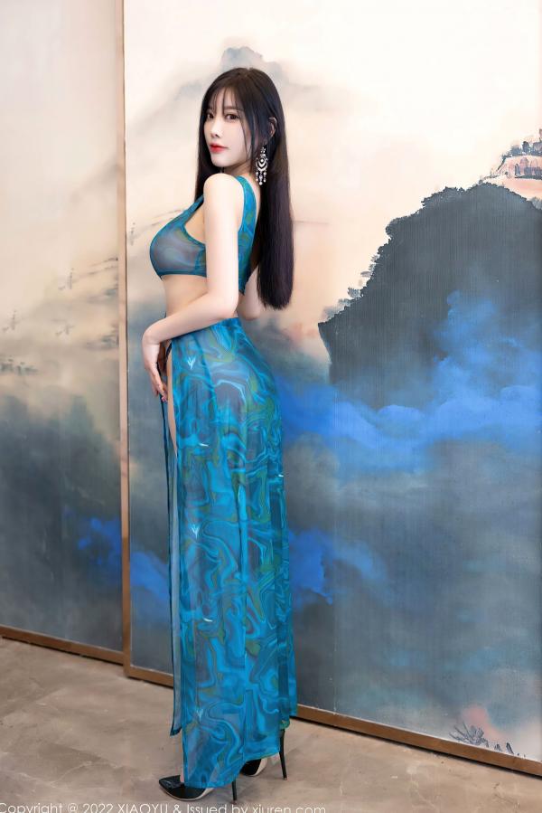 杨晨晨 杨晨晨Yome  XiaoYu语画界-杨晨晨Yome私房写真：蓝色透视飘裙性感演绎，室内大尺度诱惑，极致身材尽显无遗，2022.07.29高清无圣光第12张图片