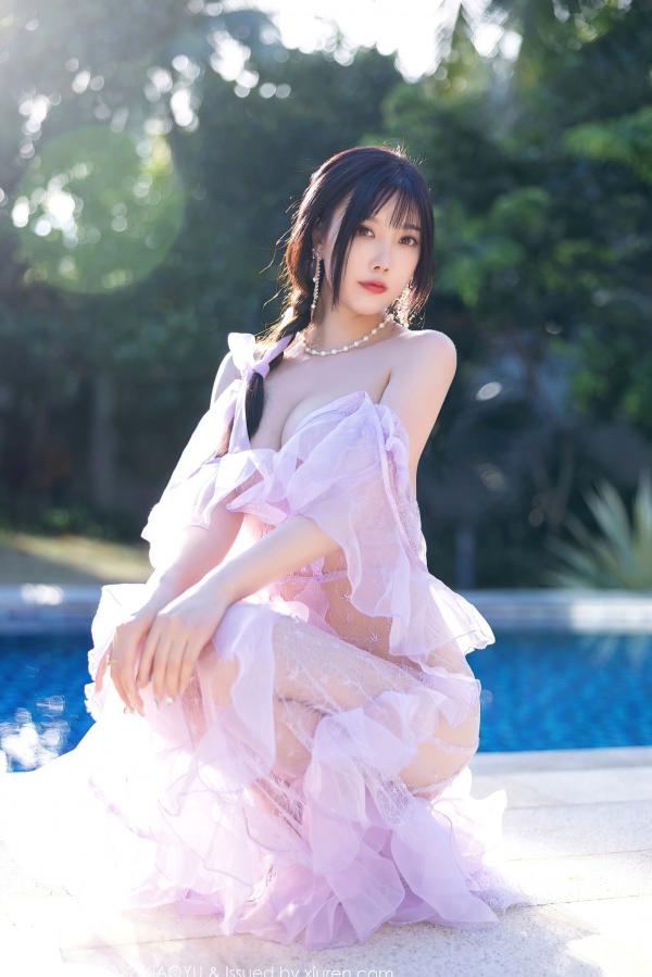 杨晨晨 杨晨晨Yome  XiaoYu语画界-杨晨晨Yome海南户外泳池比基尼私房写真，清透紫色套装勾勒绝美身姿，尽显夏日纯欲性感风情，无圣光大尺度第31张图片