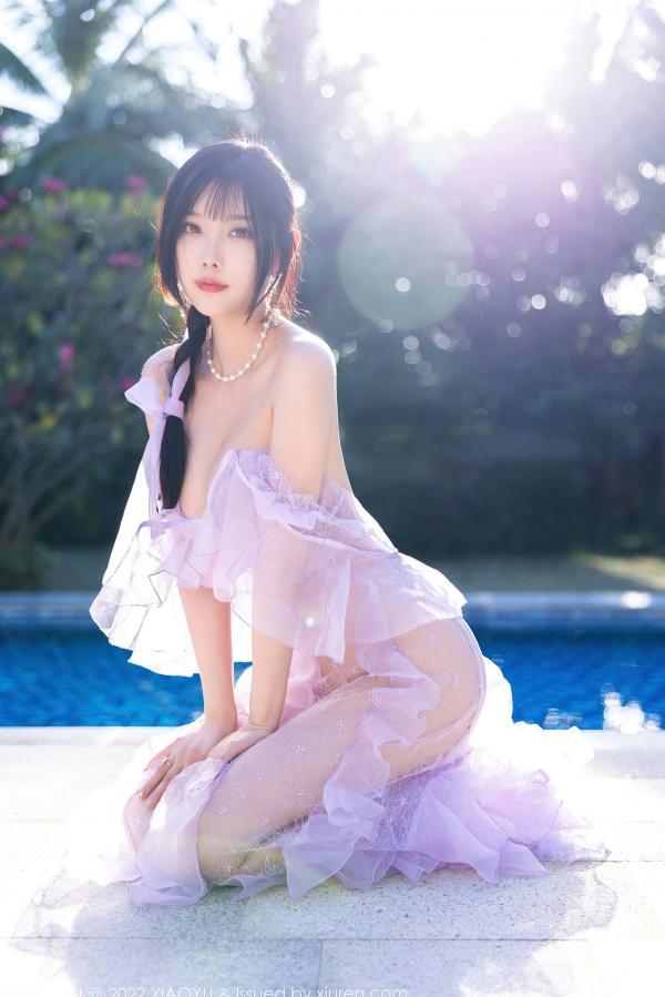 杨晨晨 杨晨晨Yome  XiaoYu语画界-杨晨晨Yome海南户外泳池比基尼私房写真，清透紫色套装勾勒绝美身姿，尽显夏日纯欲性感风情，无圣光大尺度第32张图片