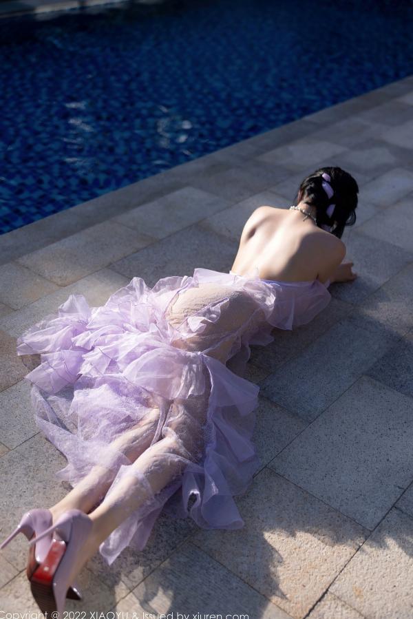 杨晨晨 杨晨晨Yome  XiaoYu语画界-杨晨晨Yome海南户外泳池比基尼私房写真，清透紫色套装勾勒绝美身姿，尽显夏日纯欲性感风情，无圣光大尺度第37张图片