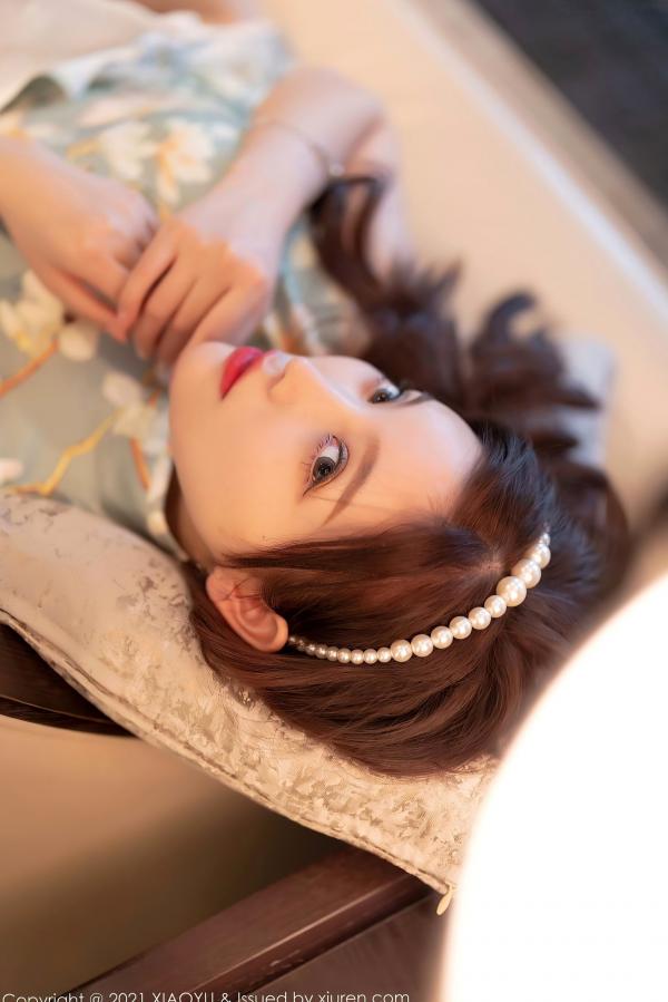 杨晨晨 杨晨晨Yome  杨晨晨Sugar室内轻奢风私房写真，浅绿蕾丝内衣秀曼妙曲线（语画界602期）第27张图片