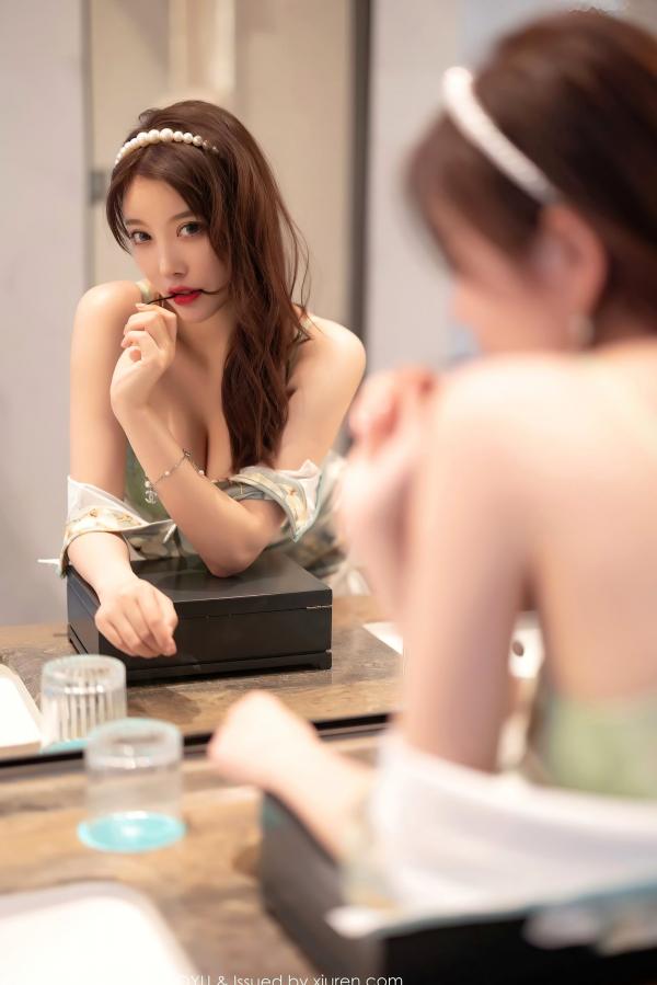 杨晨晨 杨晨晨Yome  杨晨晨Sugar室内轻奢风私房写真，浅绿蕾丝内衣秀曼妙曲线（语画界602期）第35张图片