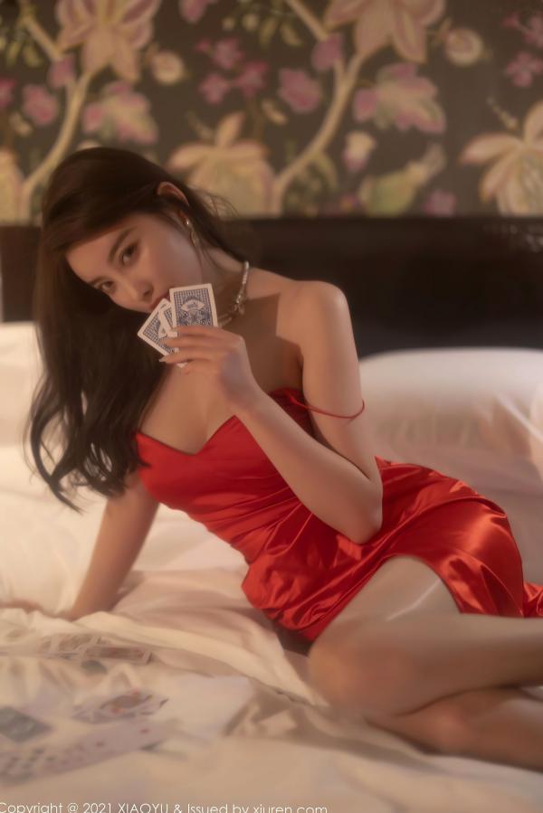 杨晨晨 杨晨晨Yome  杨晨晨荷官主题私房照：红色吊带裙开叉诱惑 丝滑肉丝配高跟鞋演绎赌场风情大尺度写真第62张图片