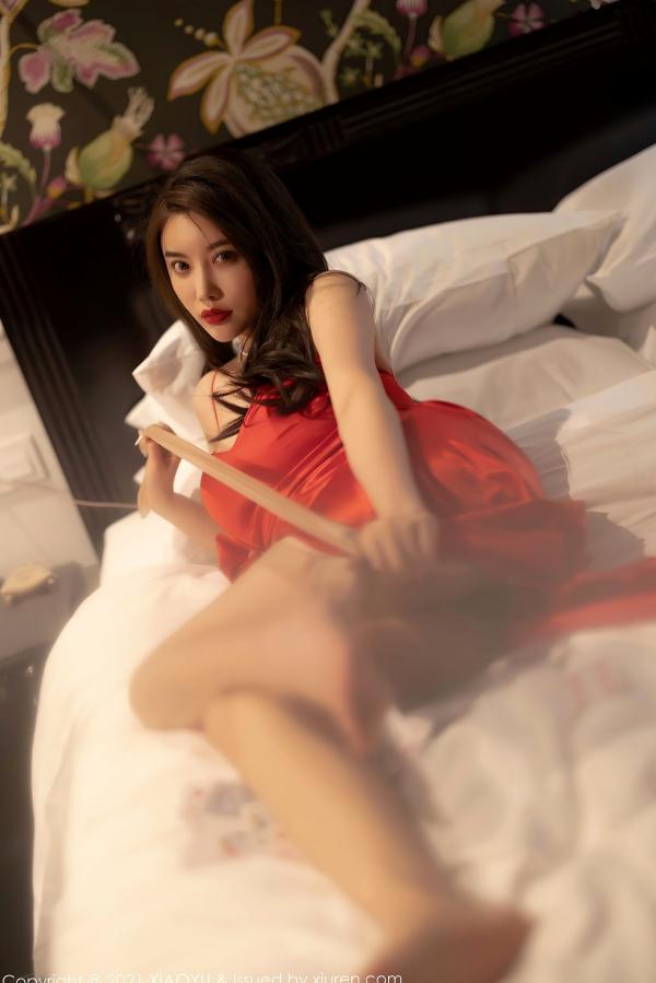 杨晨晨 杨晨晨Yome  杨晨晨荷官主题私房照：红色吊带裙开叉诱惑 丝滑肉丝配高跟鞋演绎赌场风情大尺度写真第88张图片