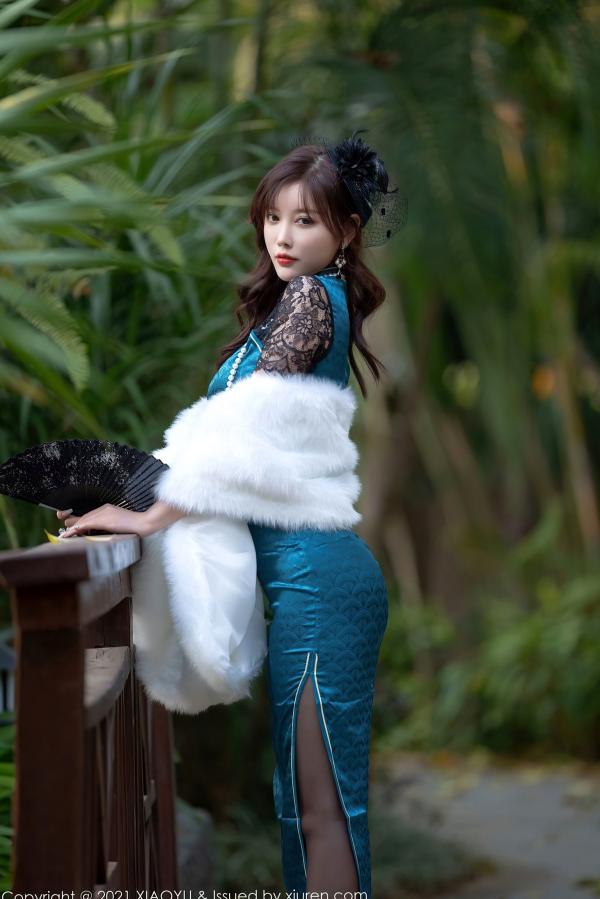 杨晨晨 杨晨晨Yome  XiaoYu语画界557杨晨晨心愿旅拍：孔雀蓝蕾丝内衣与黑丝诱惑，绝美私房大尺度写真第3张图片